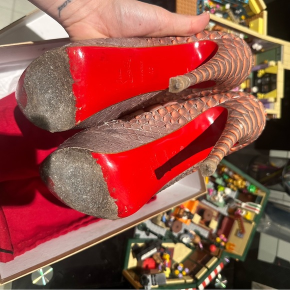 Christina Louboutin lady peep python - Picture 4 of 4